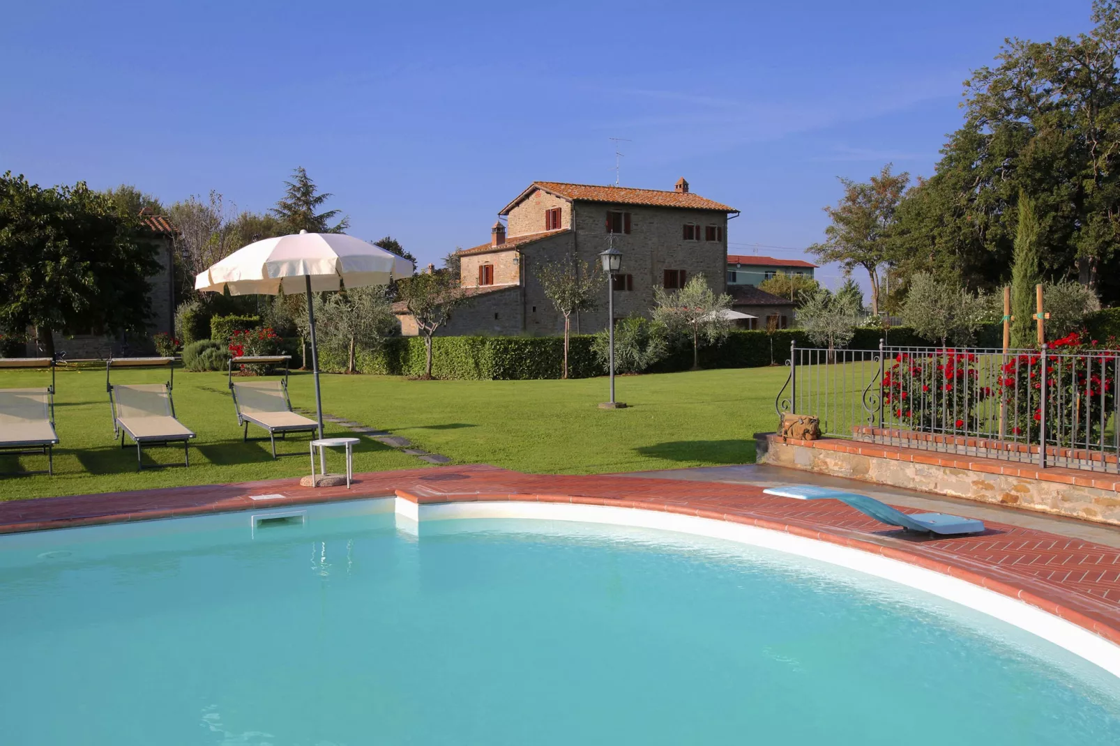 Tobia Sotto-Piscine