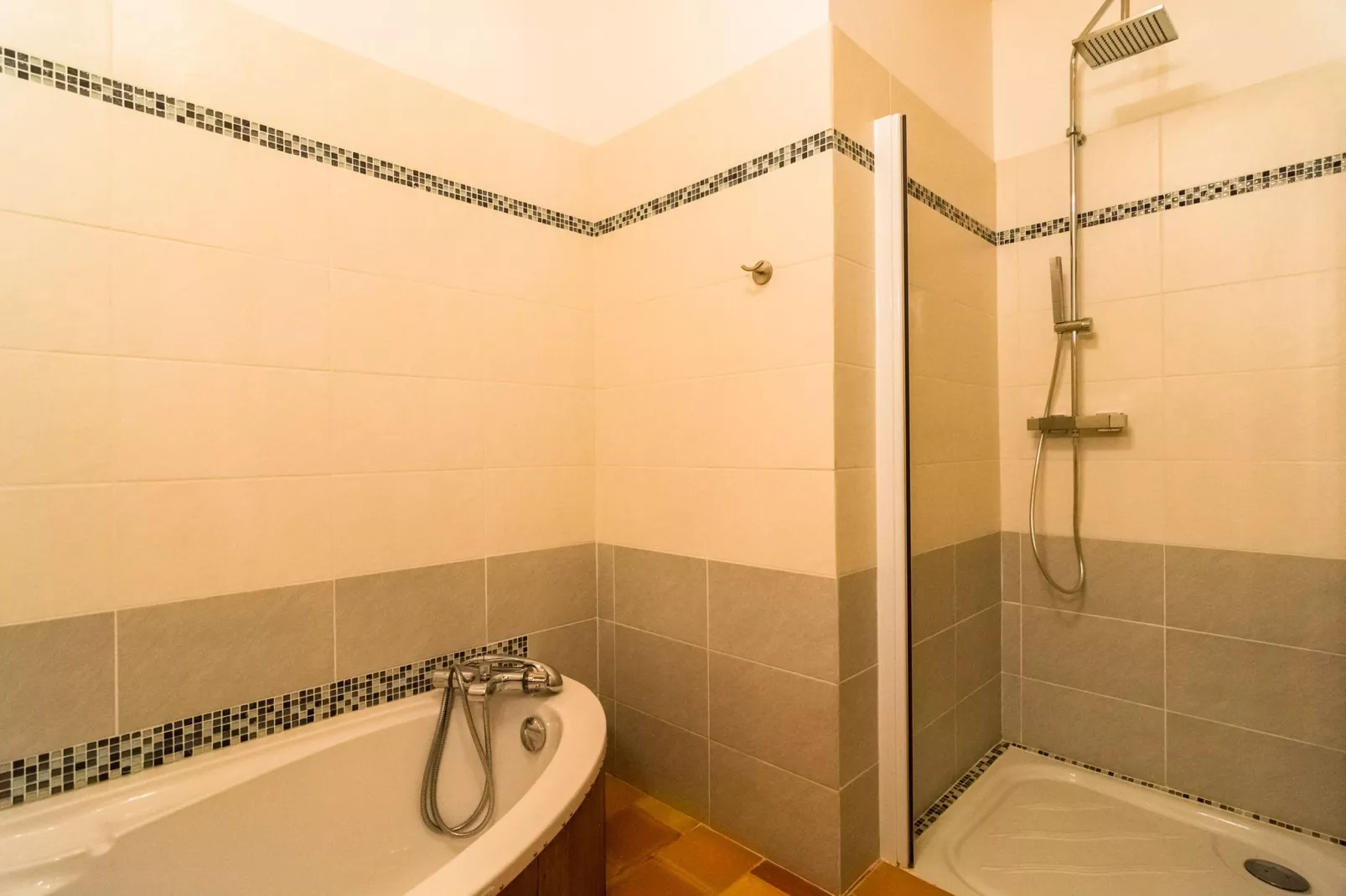 Maison de vacances Mazeyrolles 8p-Bathroom