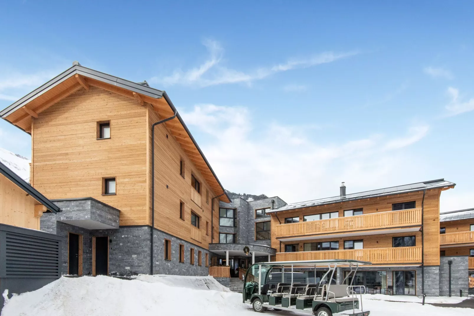 Golden Lodges Type 50 - APP 4 pers - Exterior in winter