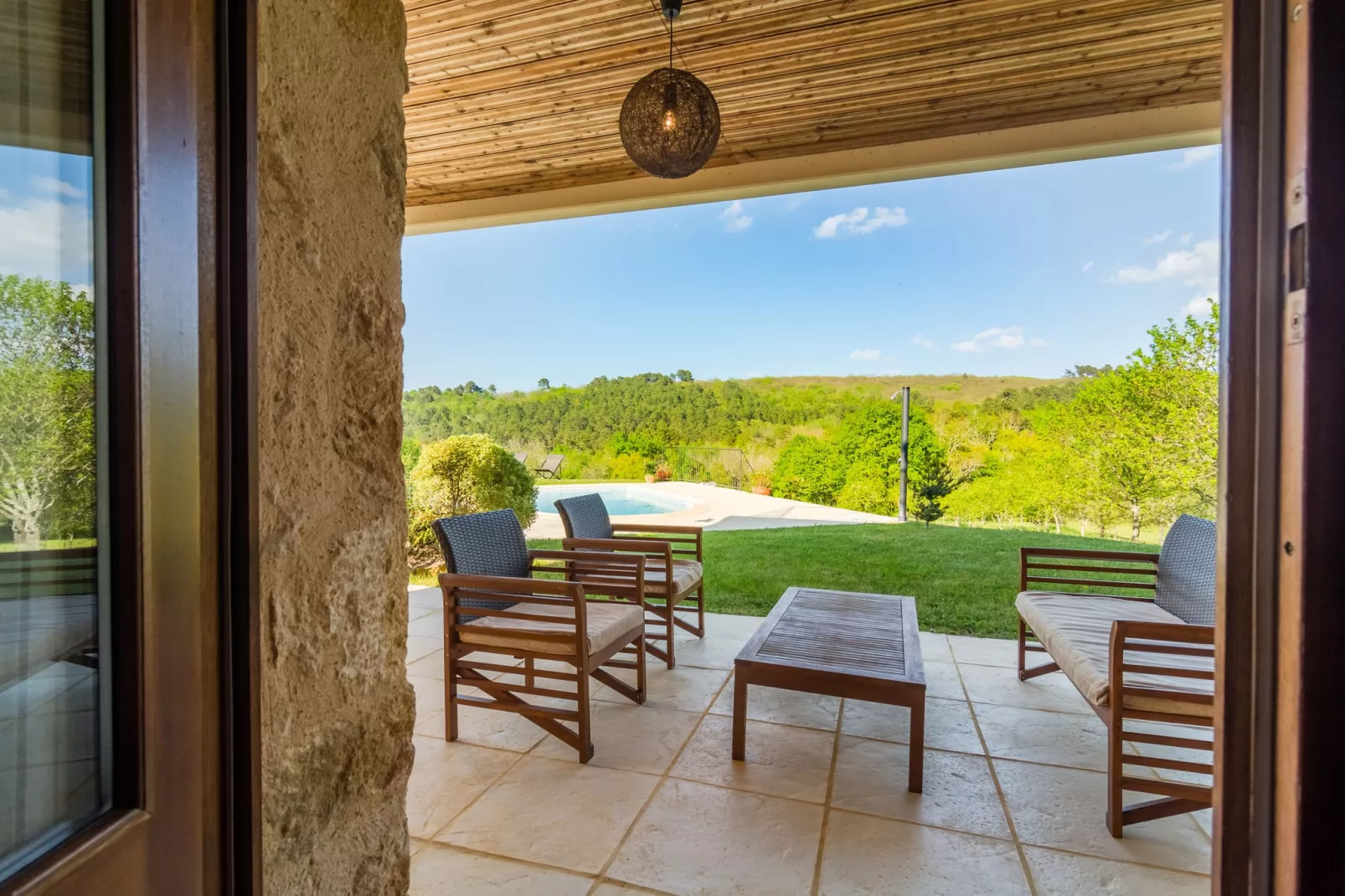 Maison de vacances Mazeyrolles 8p-Terrace balcony