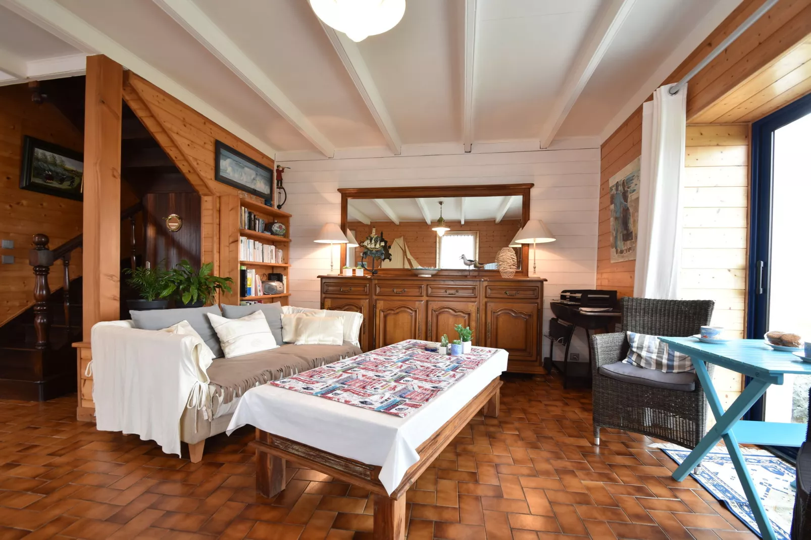 Contre Vents et Marées-Living room