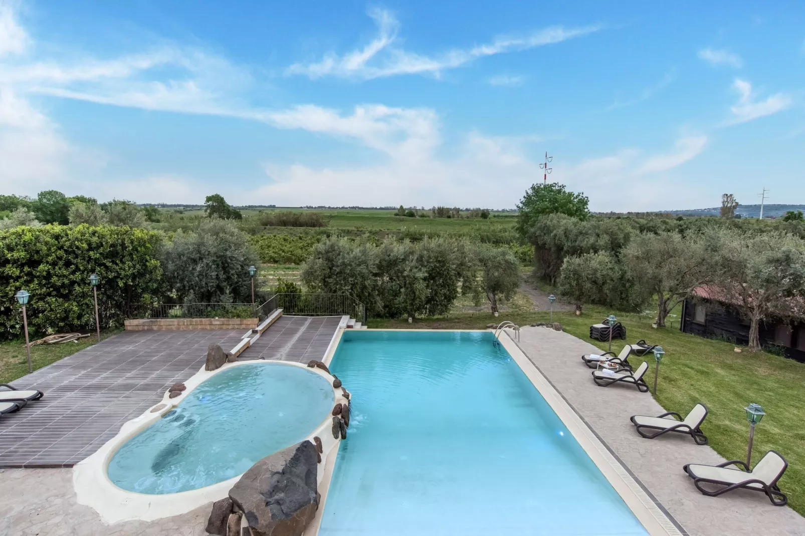 Bilo Badiula-Pool