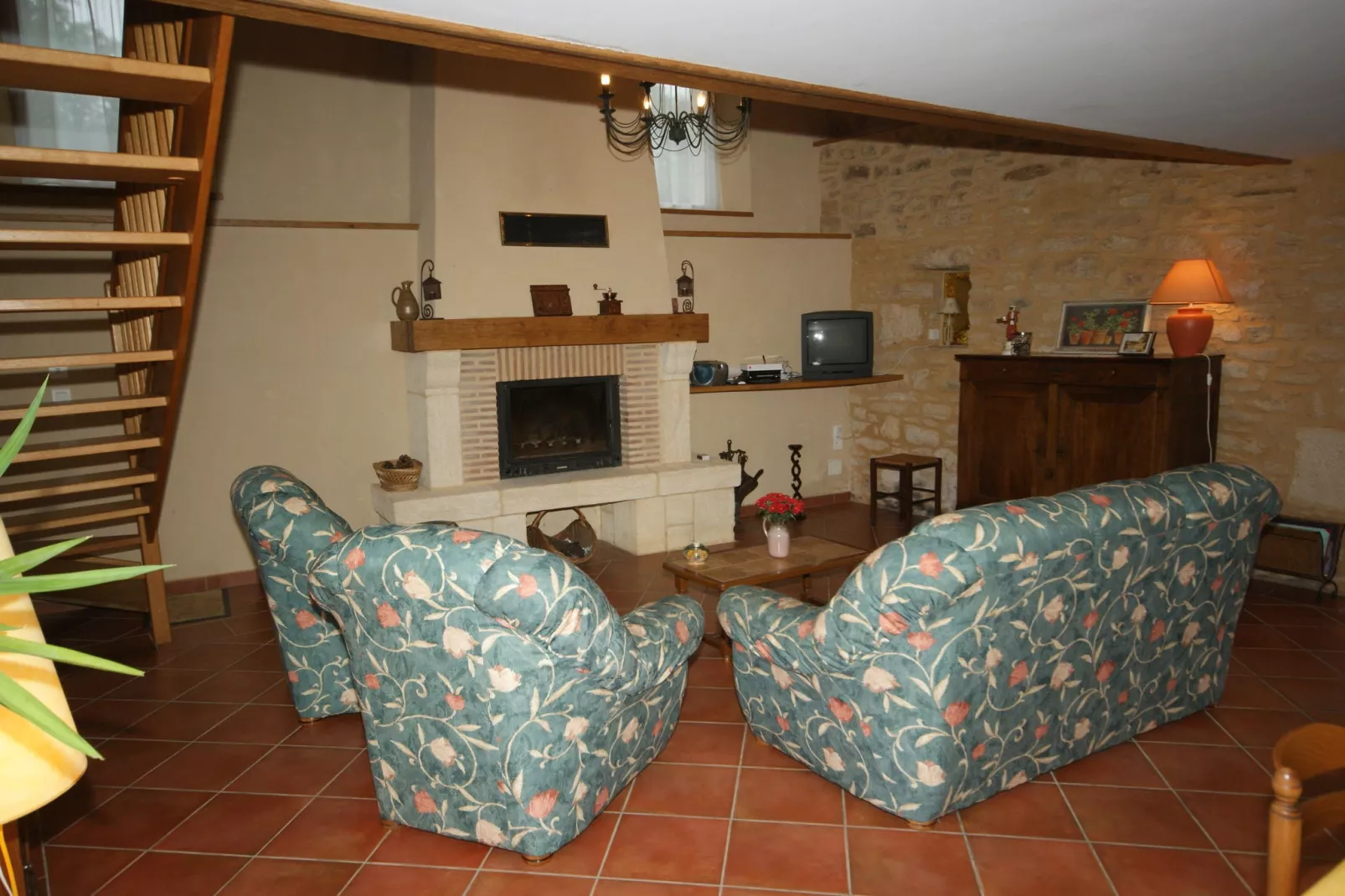 Maison de vacances Besse les Vitarelles 4 pers-Wohnzimmer