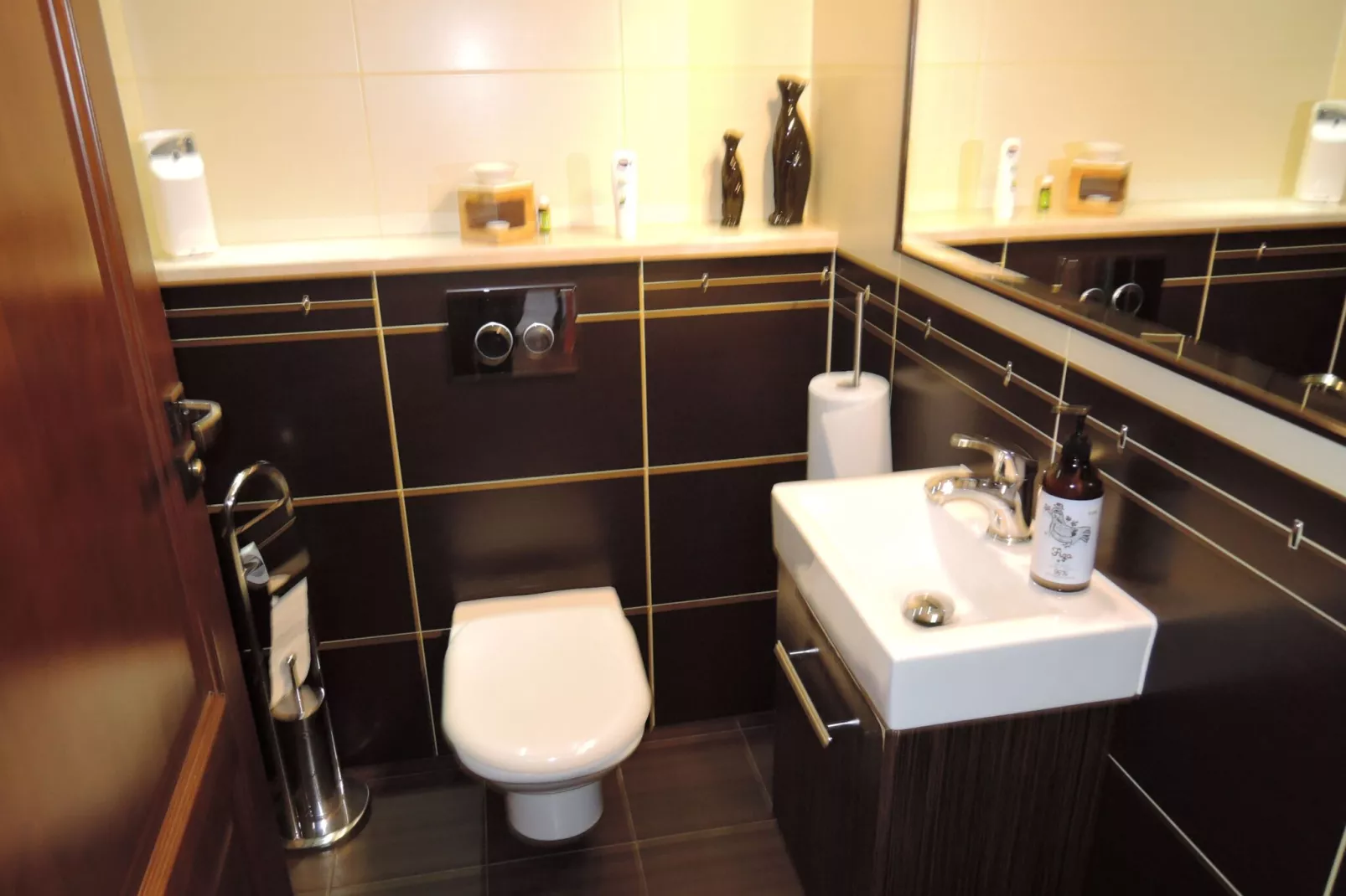 Holiday Home XXL Swinoujscie 300 qm-Bathroom