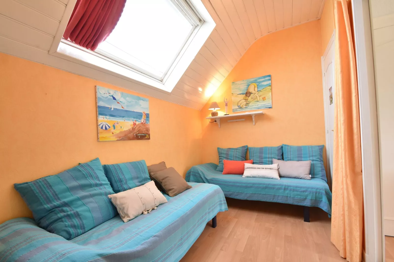 Contre Vents et Marées-Bedroom