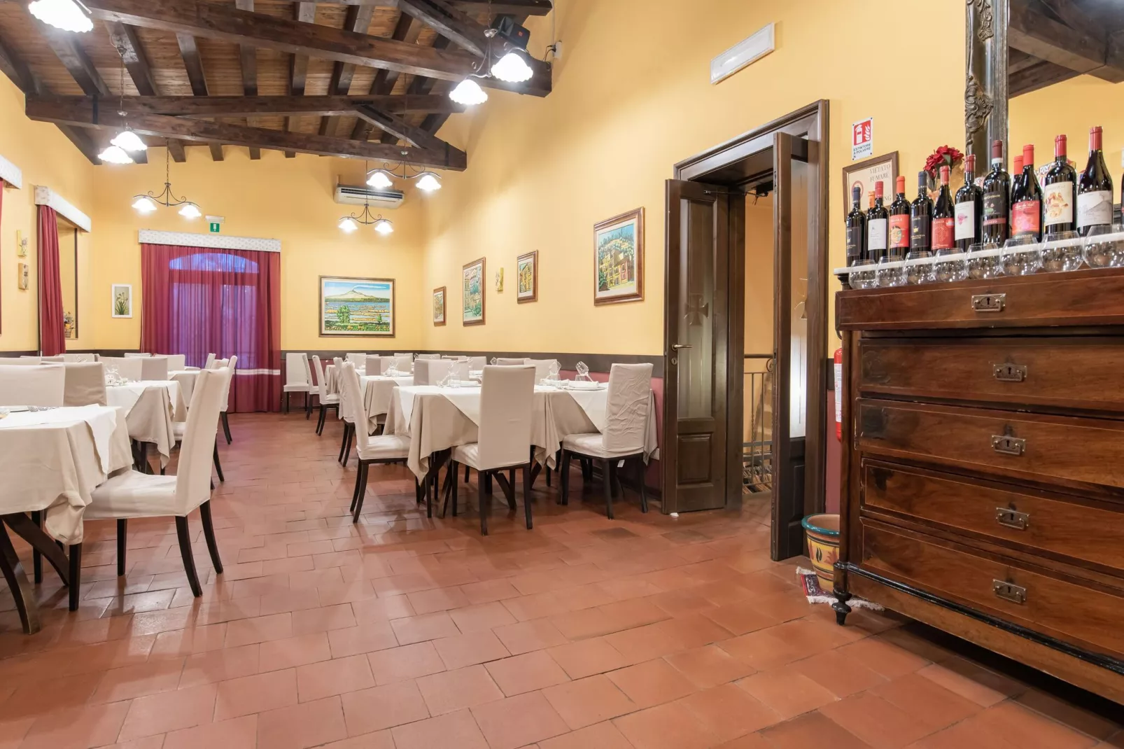 Bilo Badiula-Dining room