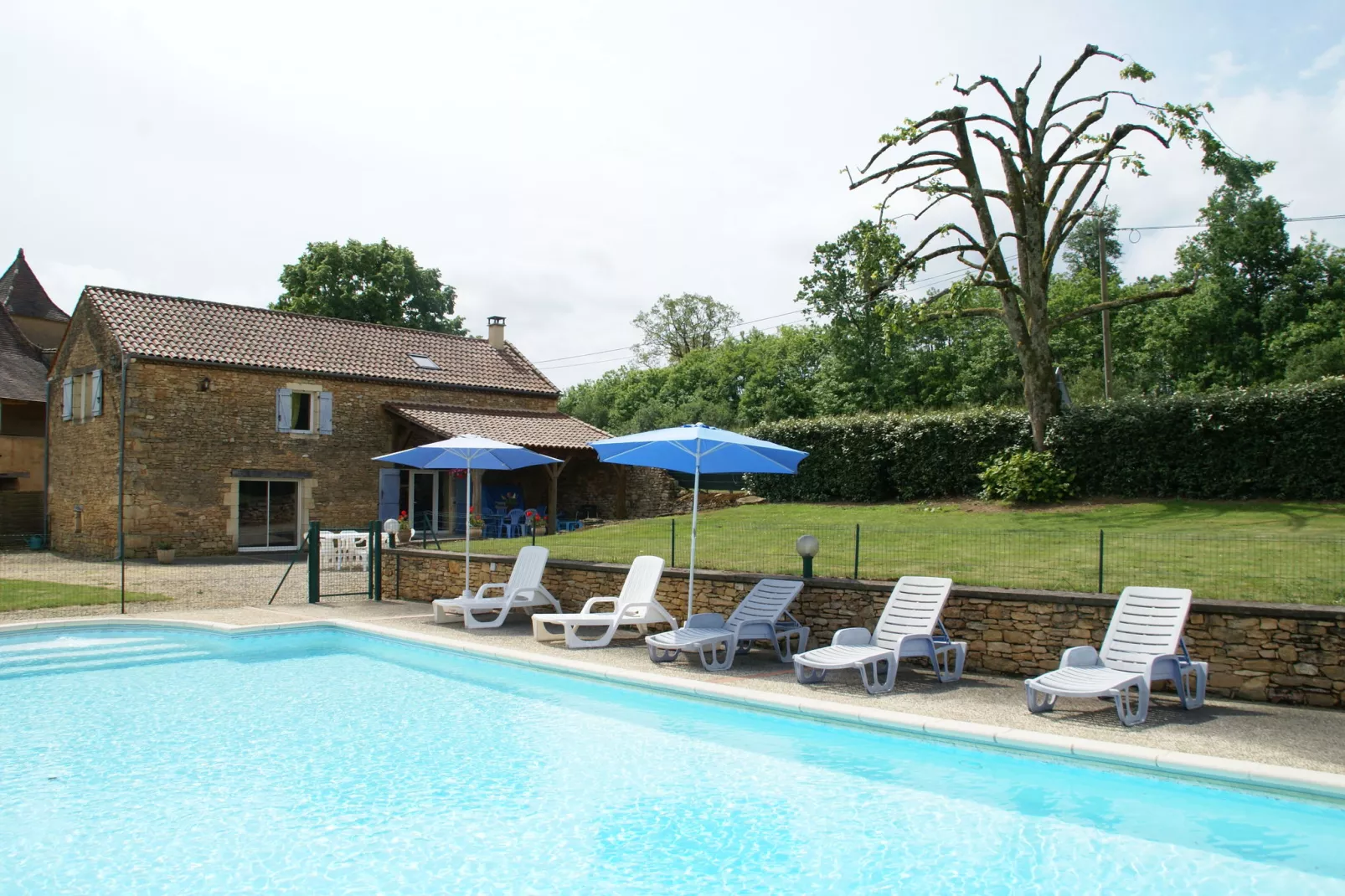 Maison de vacances Besse les Vitarelles 4 pers-Schwimmbad