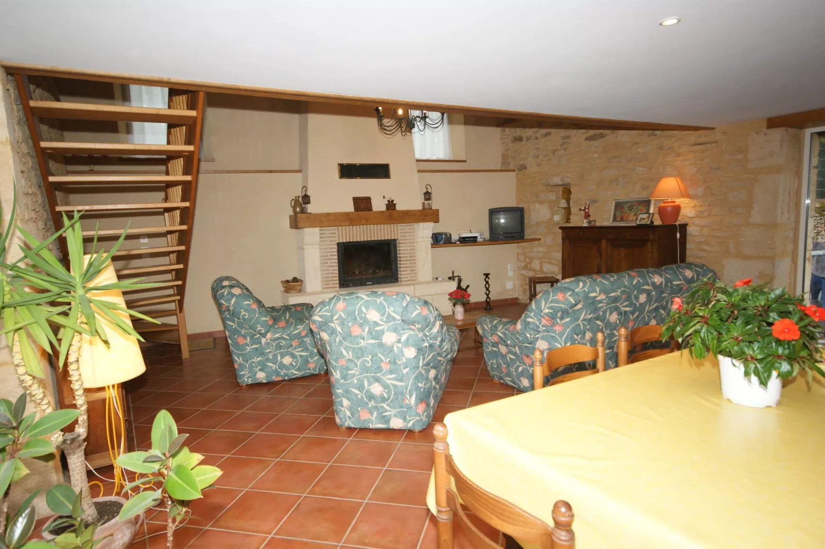 Maison de vacances Besse les Vitarelles 4 pers-Wohnzimmer