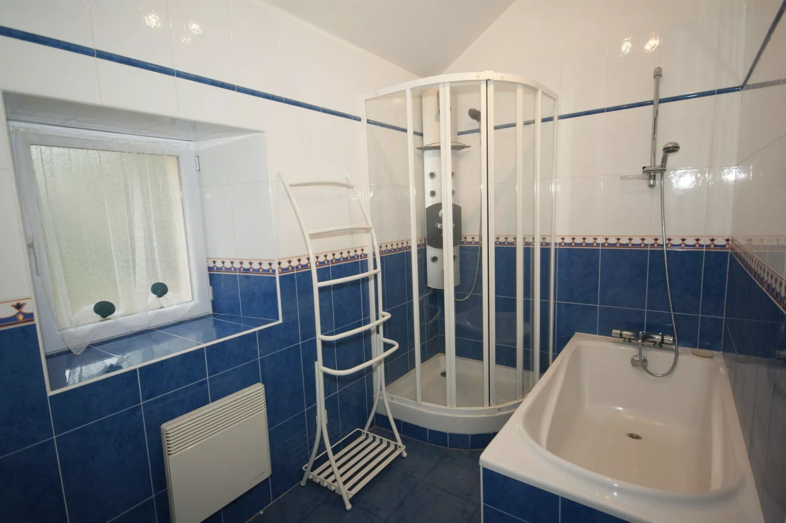 Maison de vacances Besse les Vitarelles 4 pers-Badezimmer