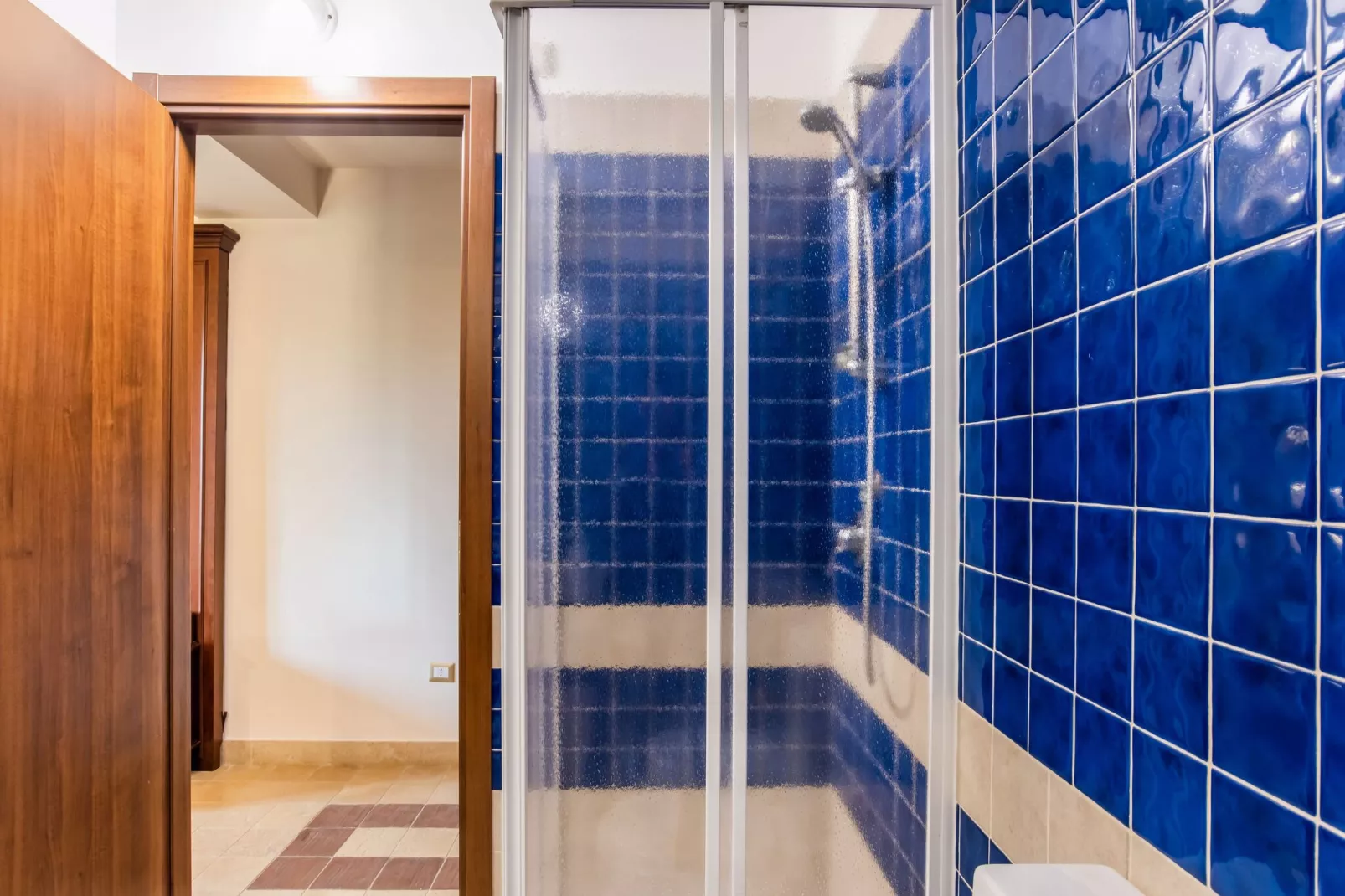 Bilo Badiula-Bathroom