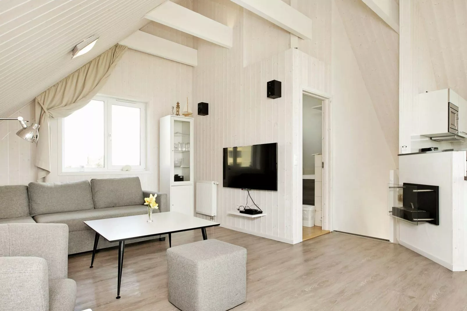 MERKUR 62+58 SW 1.RH.-Indoor