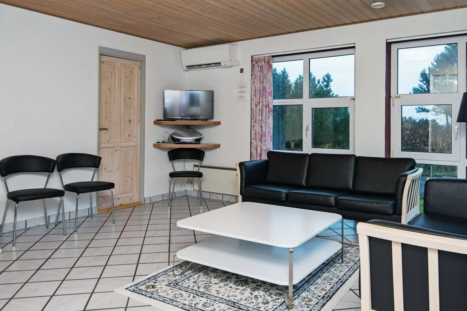 Seaside Retreat with Pool - By Traum Ferienwohnungen-Indoor