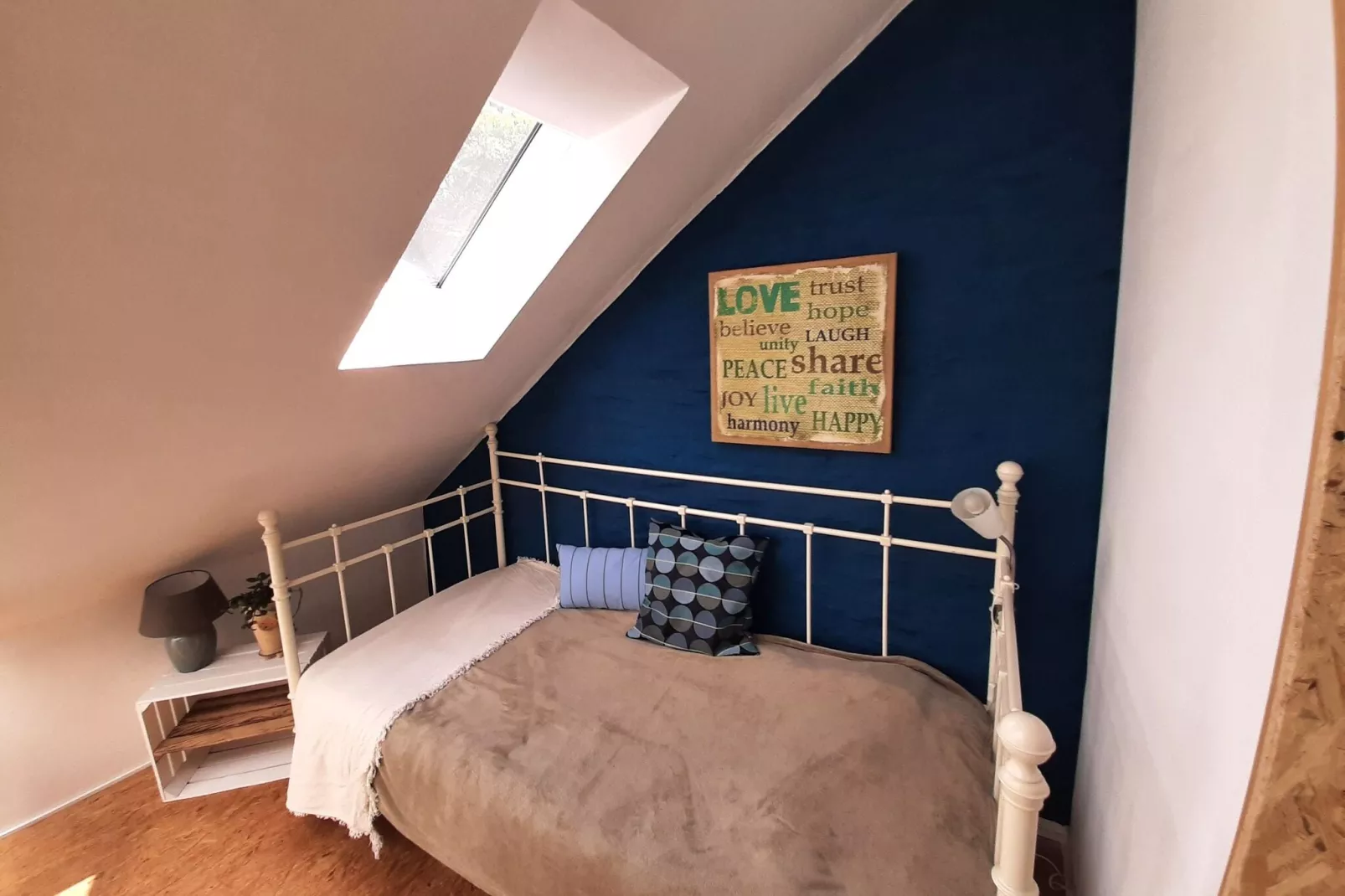 Ferienwohnung Himmelshöh im Hof der Möglichkeiten-Bedroom