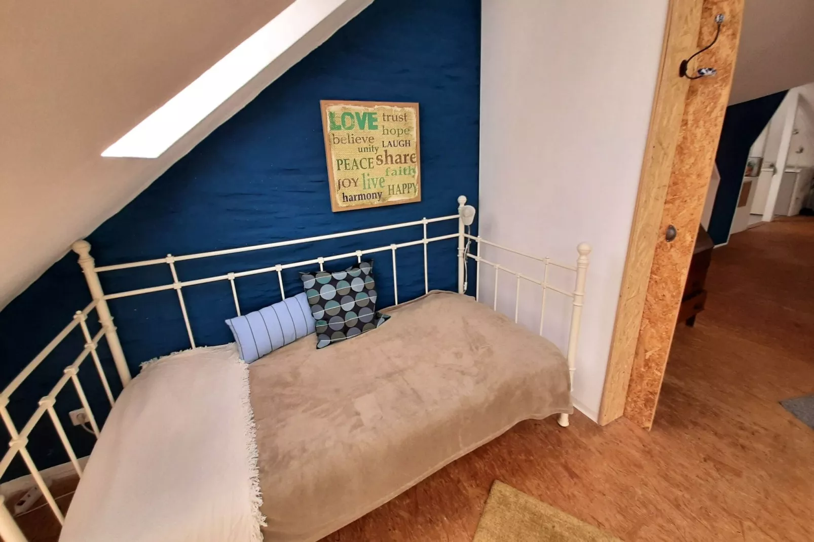 Ferienwohnung Himmelshöh im Hof der Möglichkeiten-Bedroom