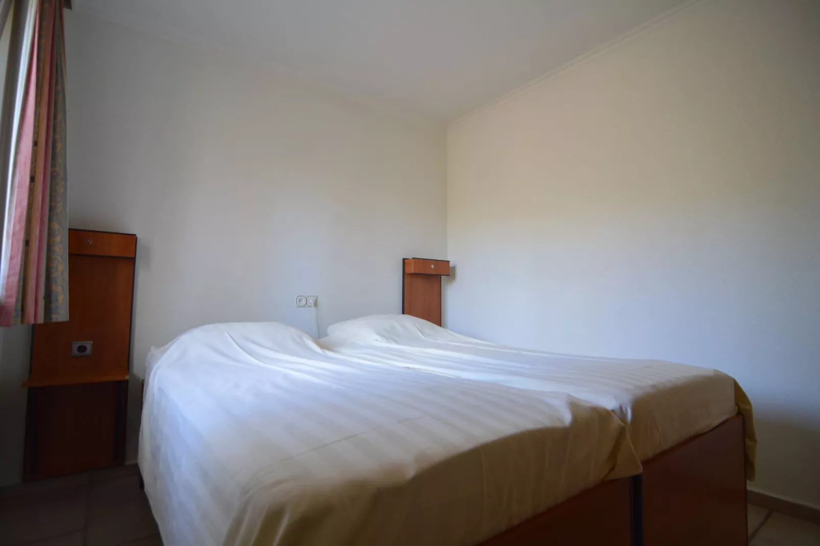 Priruco-Bedroom