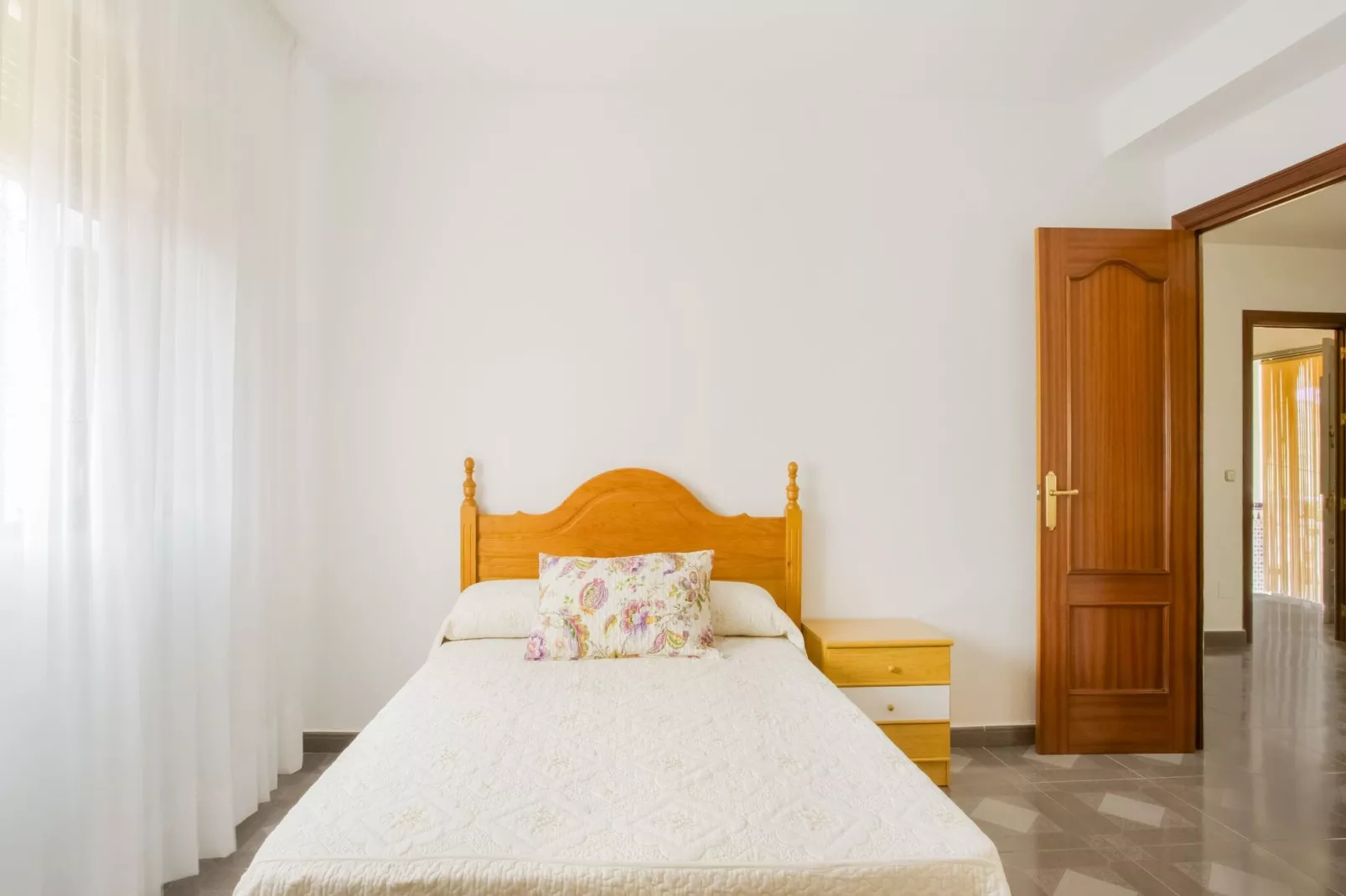 La Loma-Bedroom