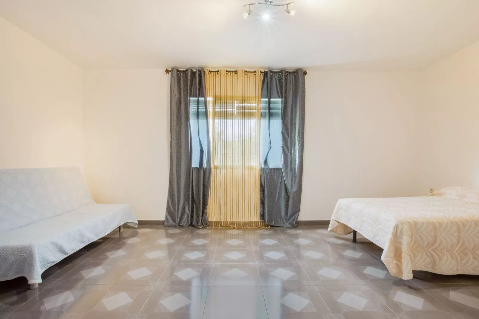 La Loma-Bedroom