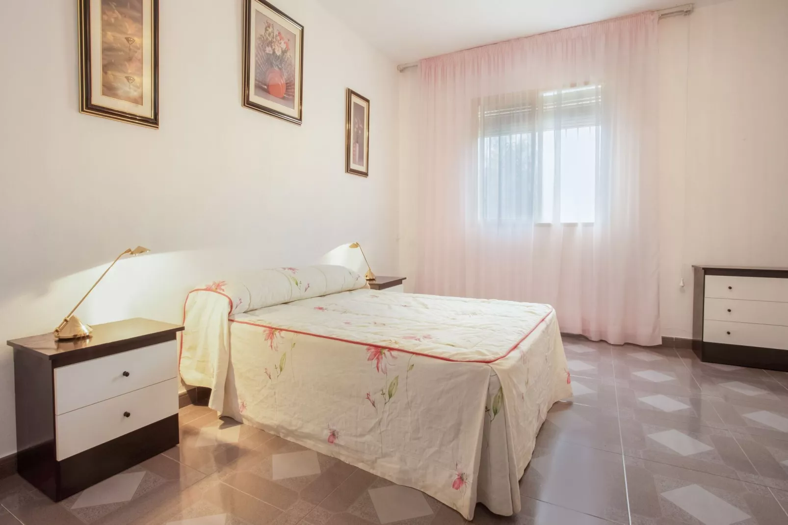 La Loma-Bedroom