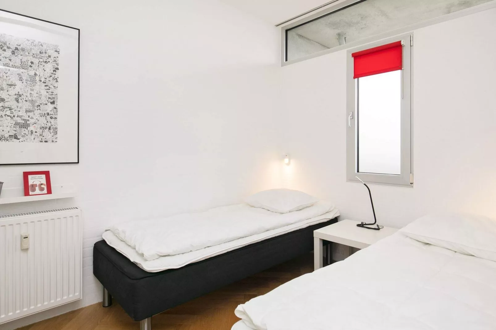 2 room Renovated, less good location-Indoor