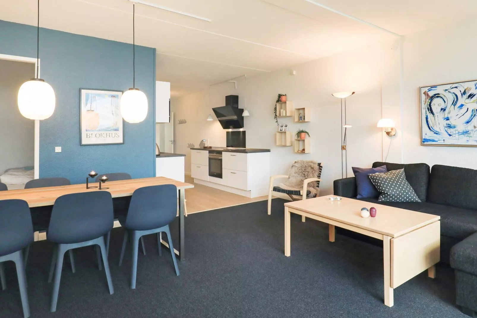 2 room Renovated, less good location-Not tagged