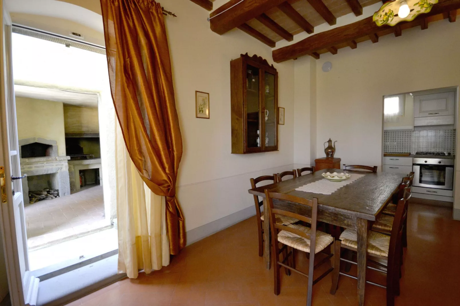 Villa Palazzone-Dining room