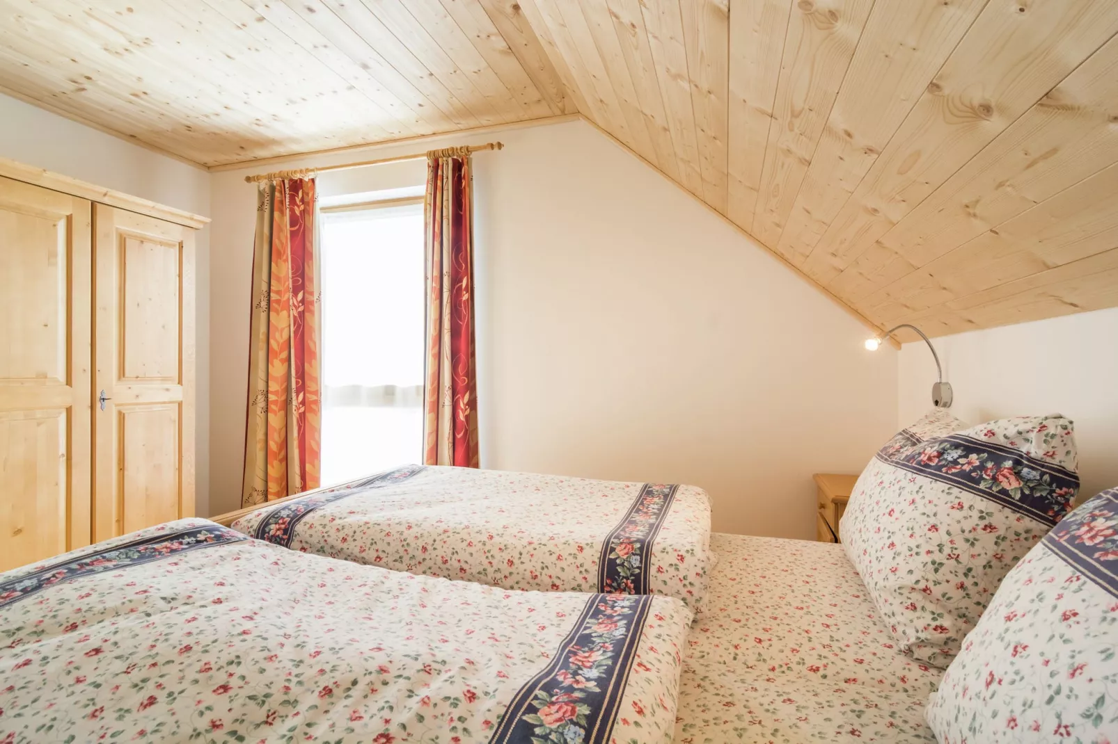 Almdorf Weinebene XL-Bedroom