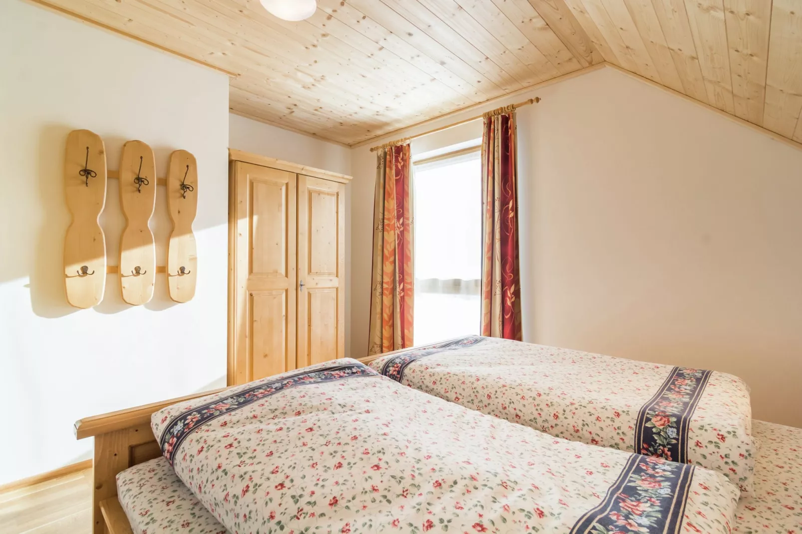 Almdorf Weinebene XL-Bedroom