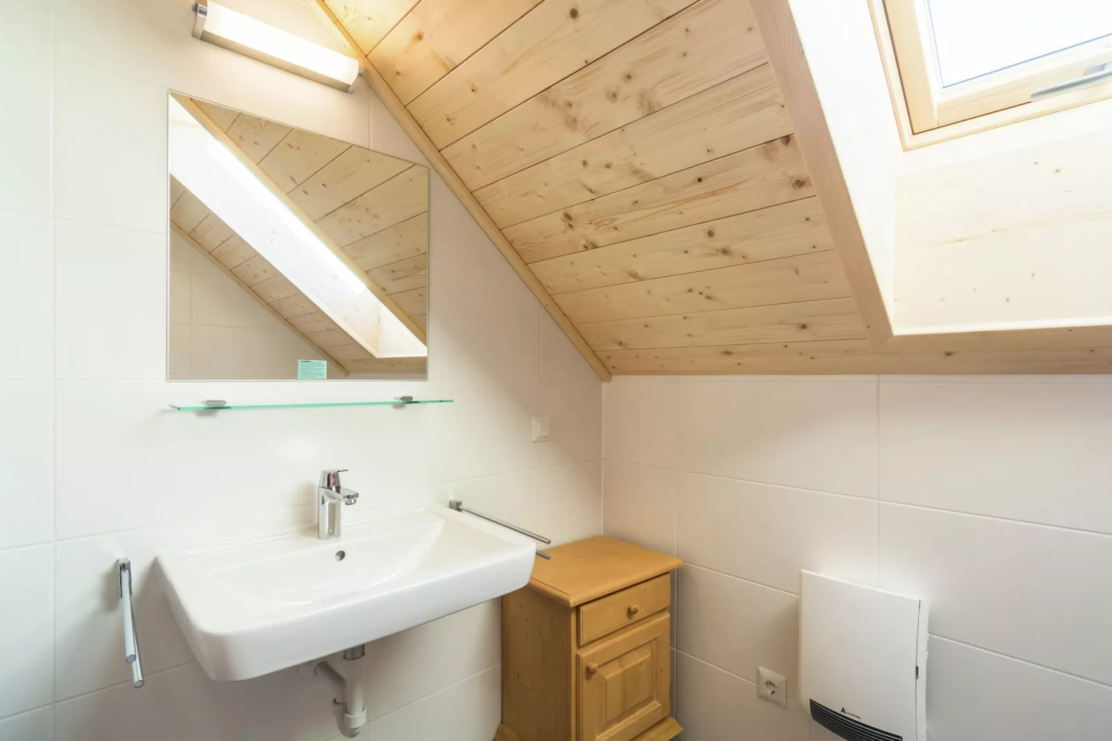 Almdorf Weinebene XL-Bathroom