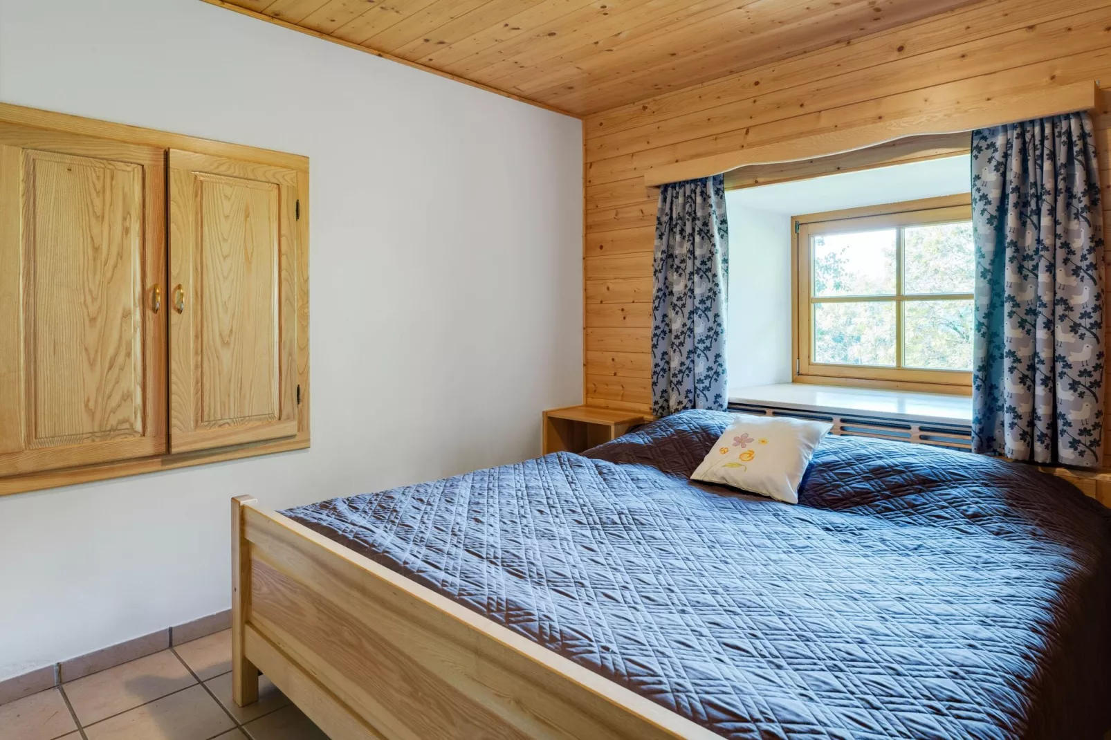 Zois Hütte-Bedroom