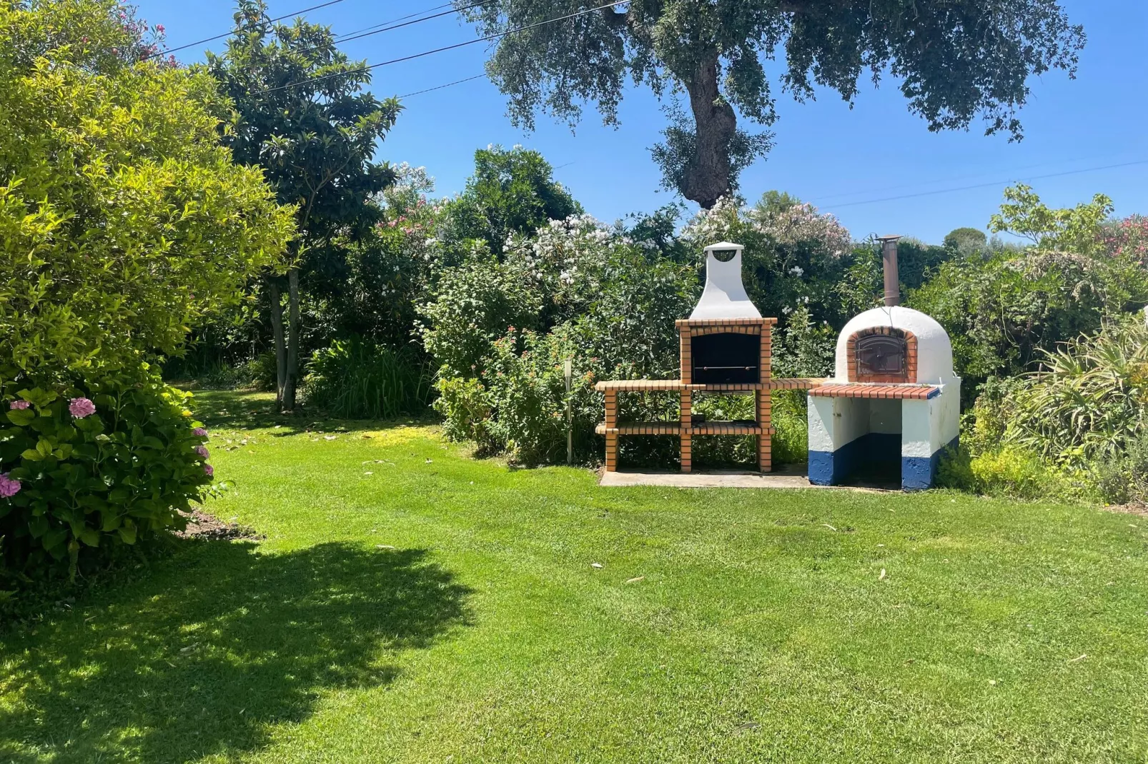 Casa das Flores-Gardens summer