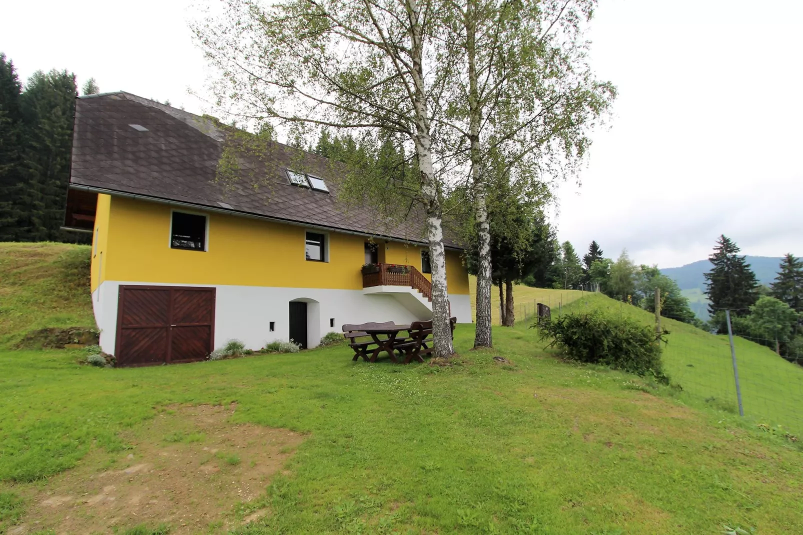 Traunig Hütte-Exterior summer
