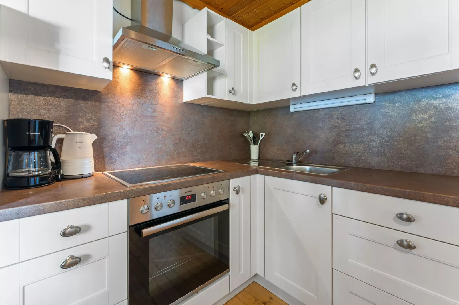 Traunig Hütte-Kitchen