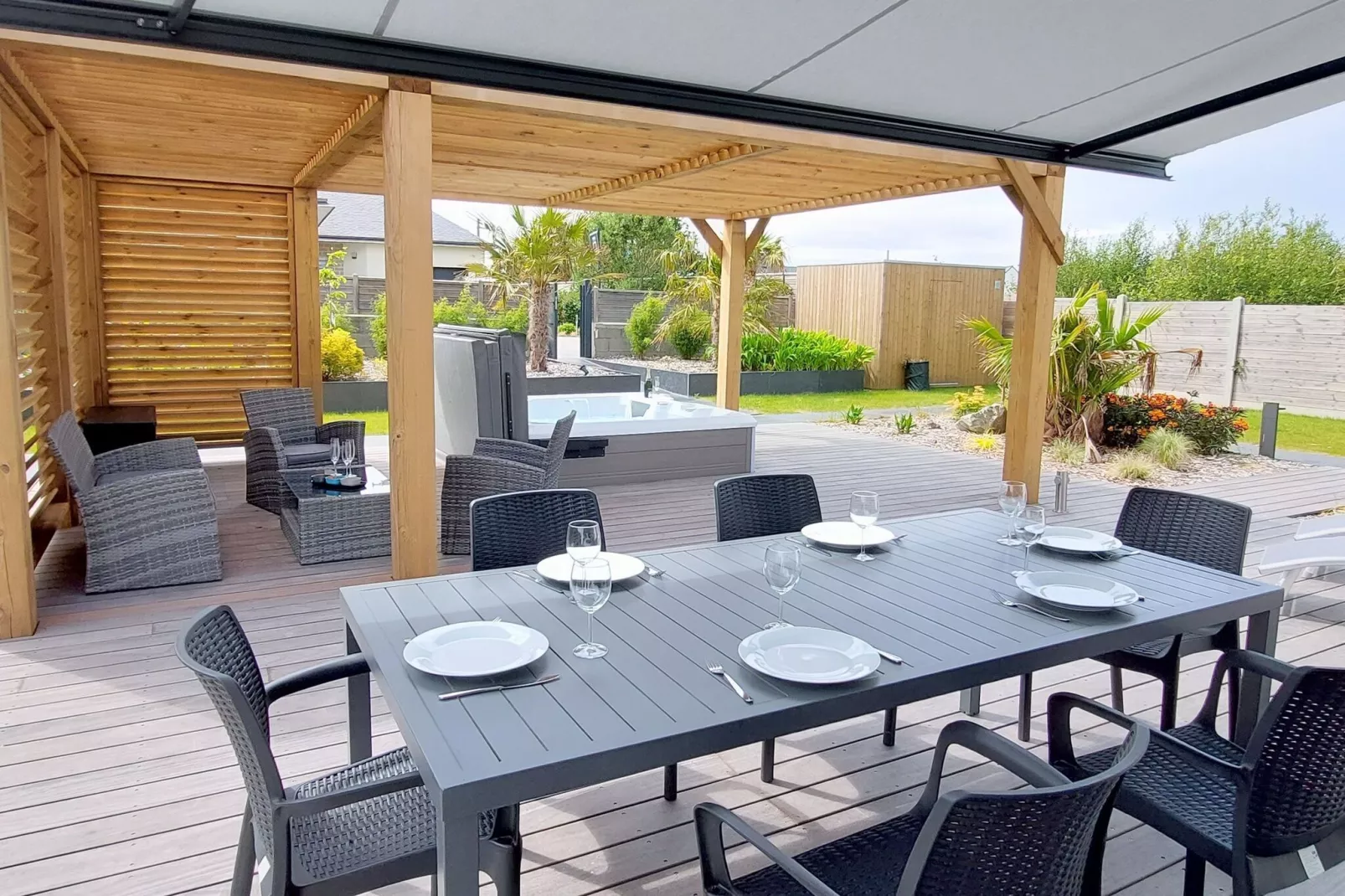 Ferienhaus mit Whirlpool Plouarzel-Gardens summer