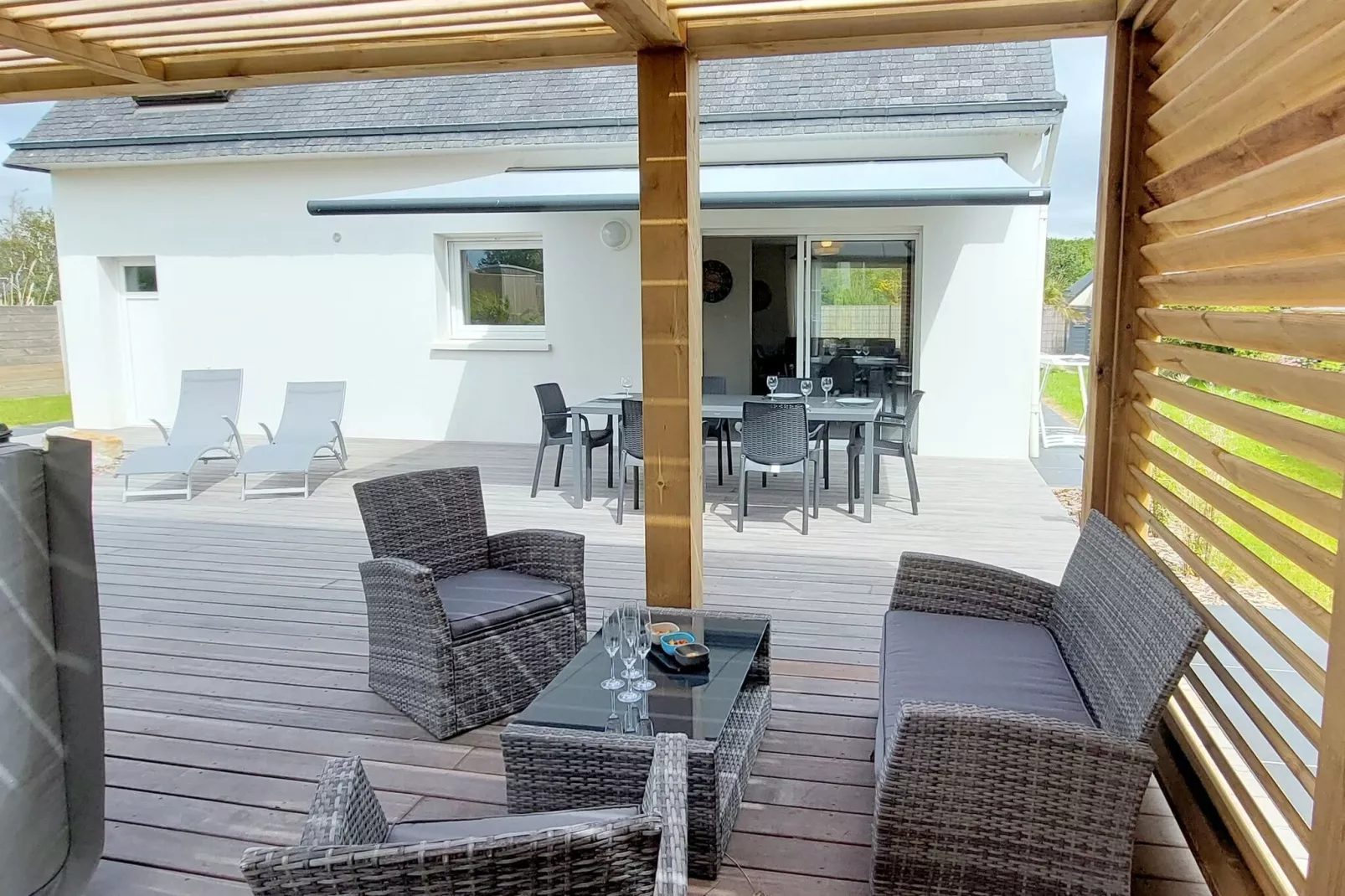 Ferienhaus mit Whirlpool Plouarzel-Gardens summer