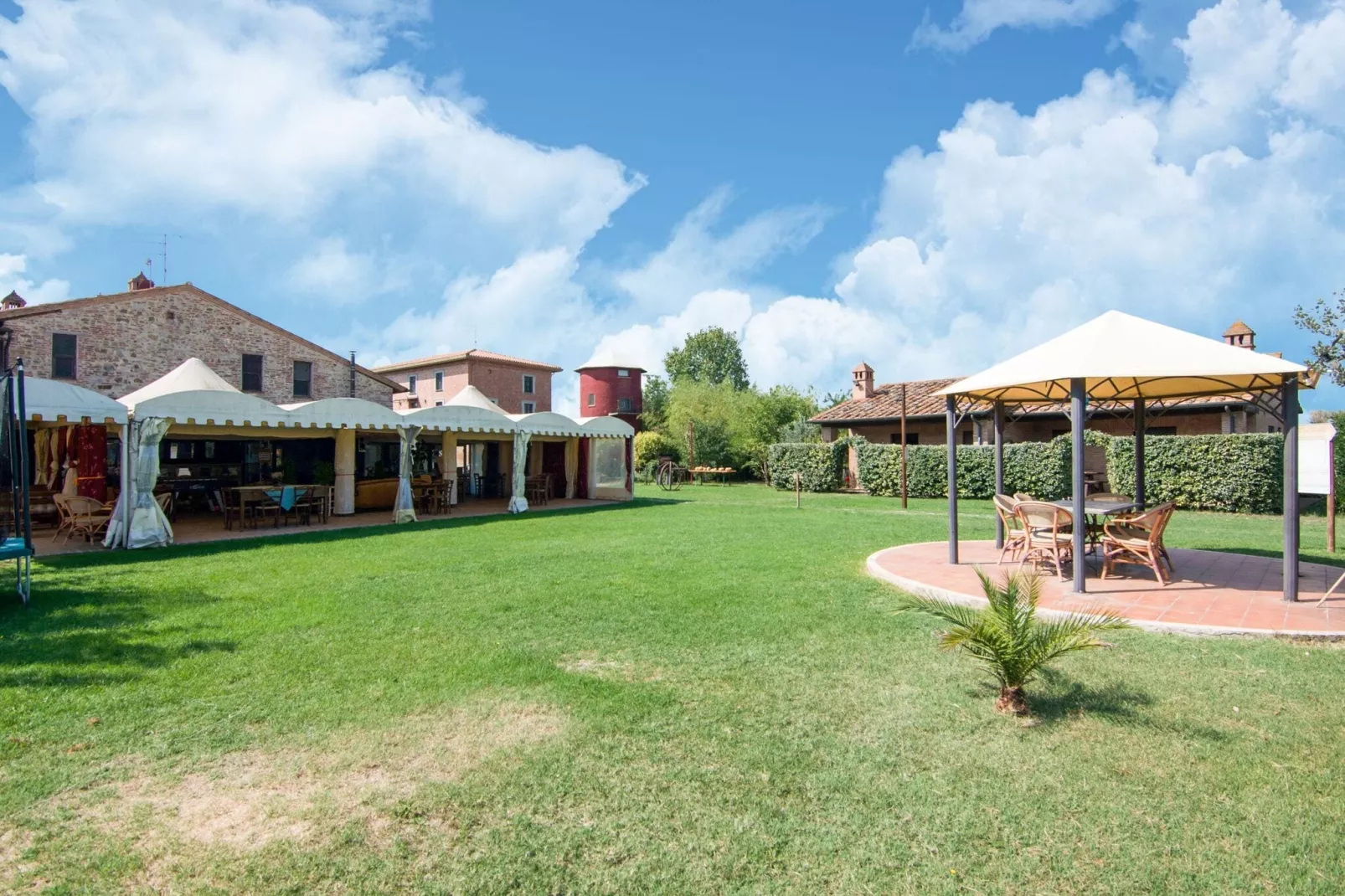 Italia-Exterior summer