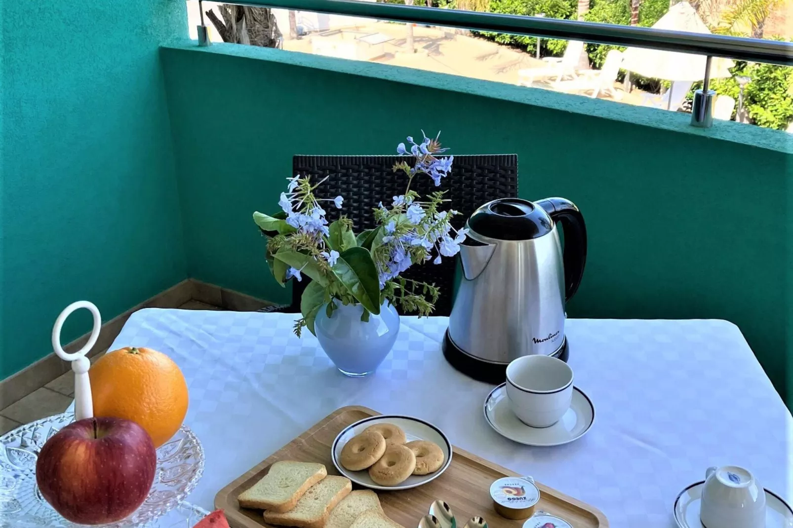 Appartamento Lato Piscina-Terrassenbalkon