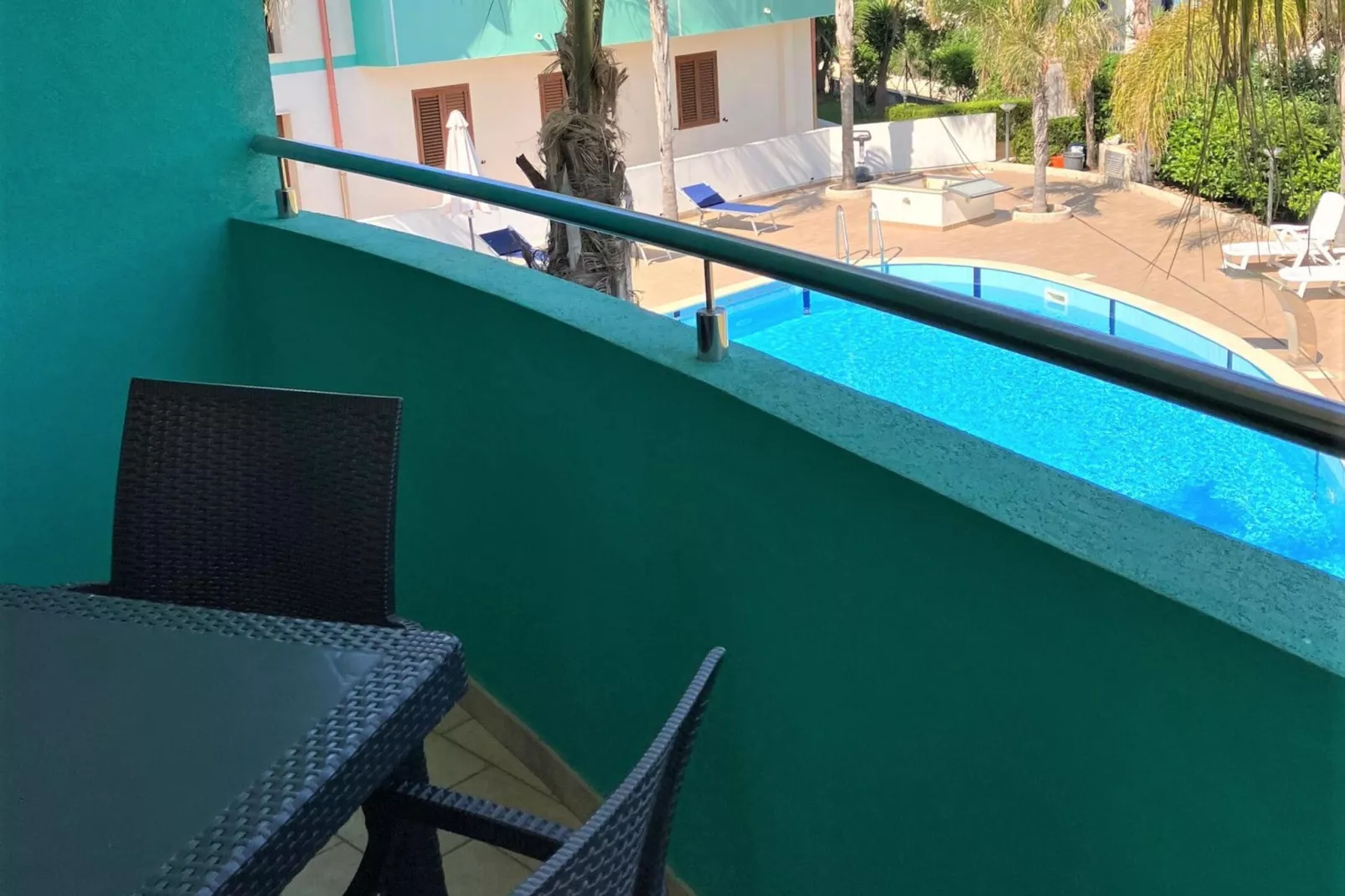 Appartamento Lato Piscina-Aussicht Sommer