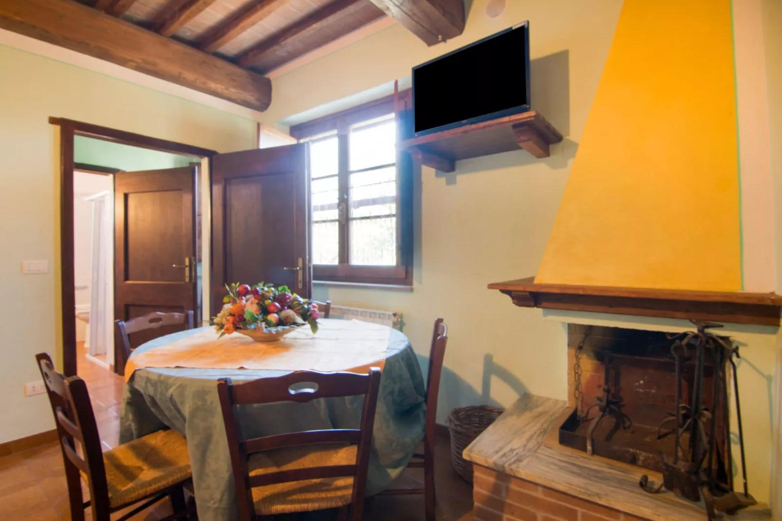 Italia-Dining room