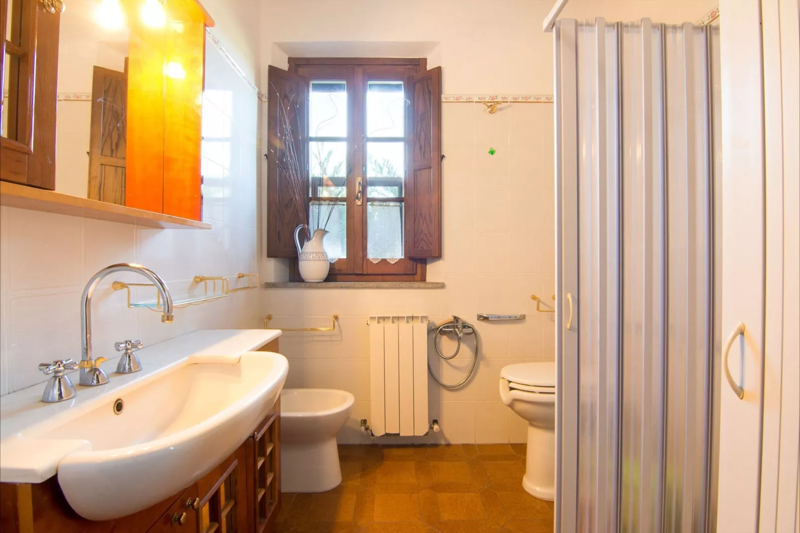 Italia-Bathroom