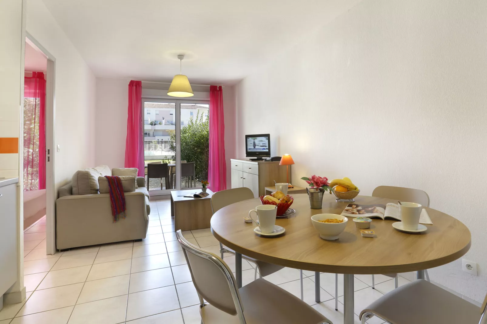 Résidence Cap Camargue Med 3-Dining room