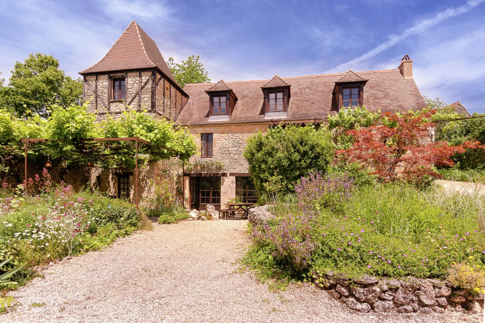 Domaine de la Borderie-Exterior summer