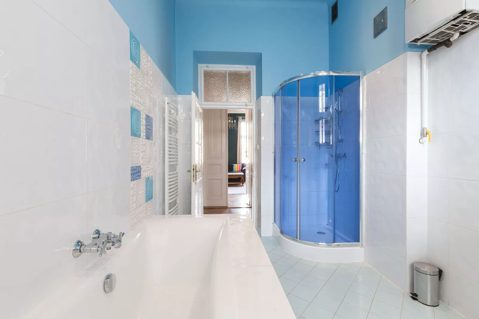 Dietla-Bathroom