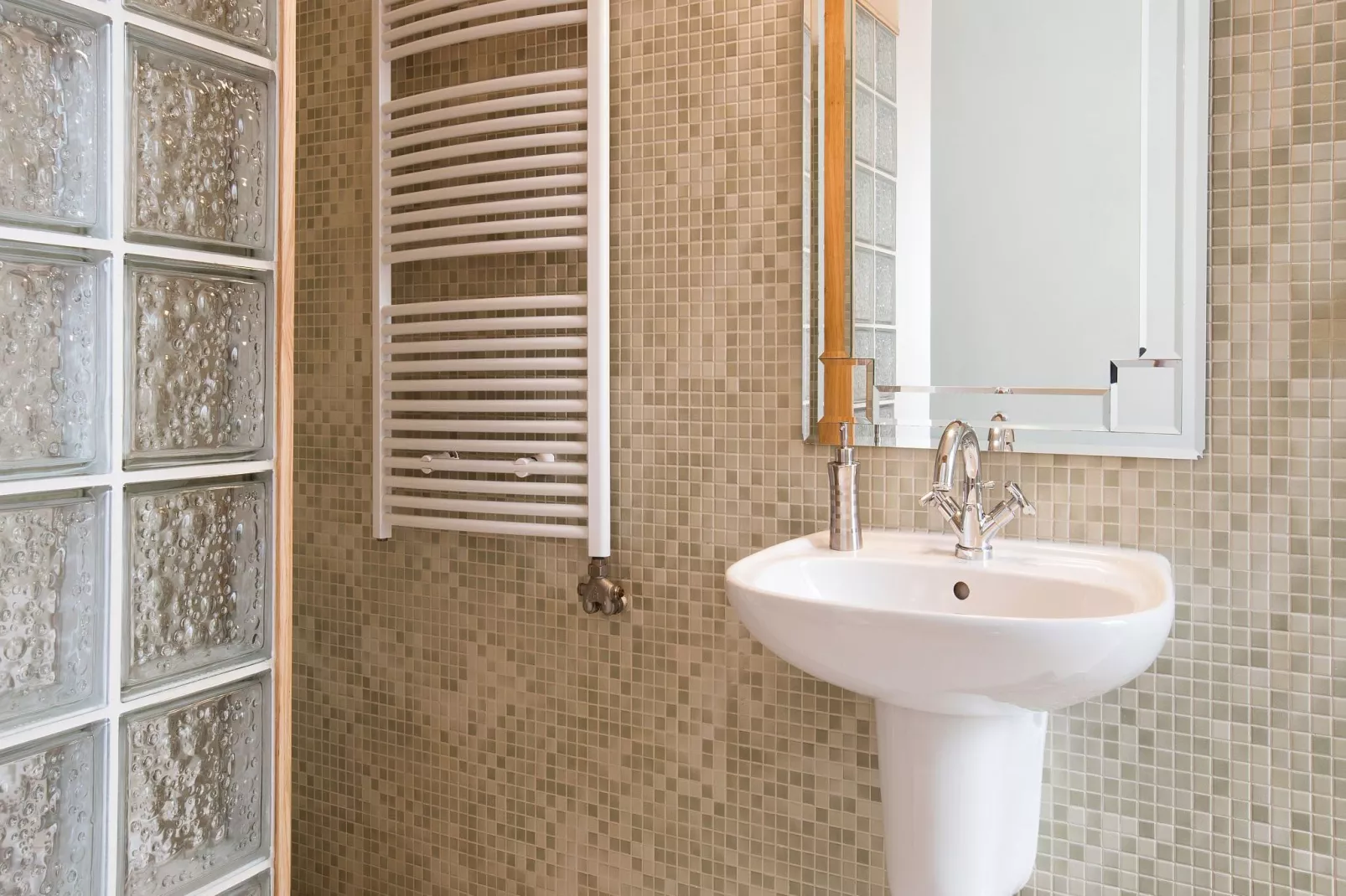 Dietla-Bathroom