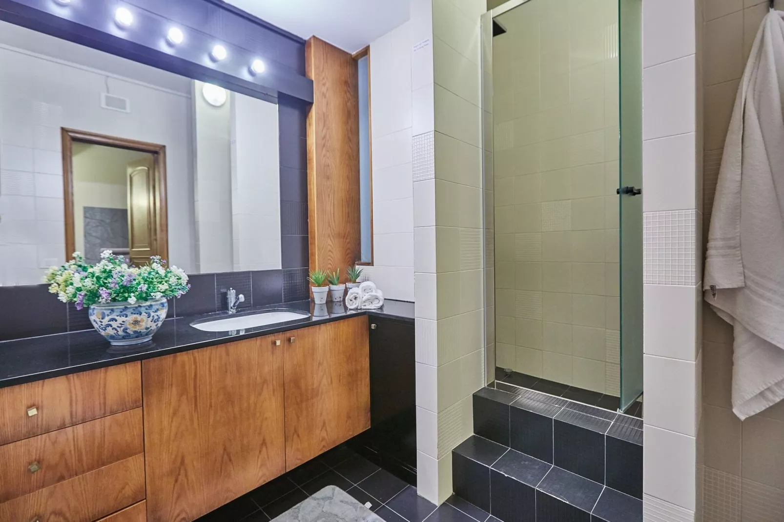 Villa Opale-Bathroom