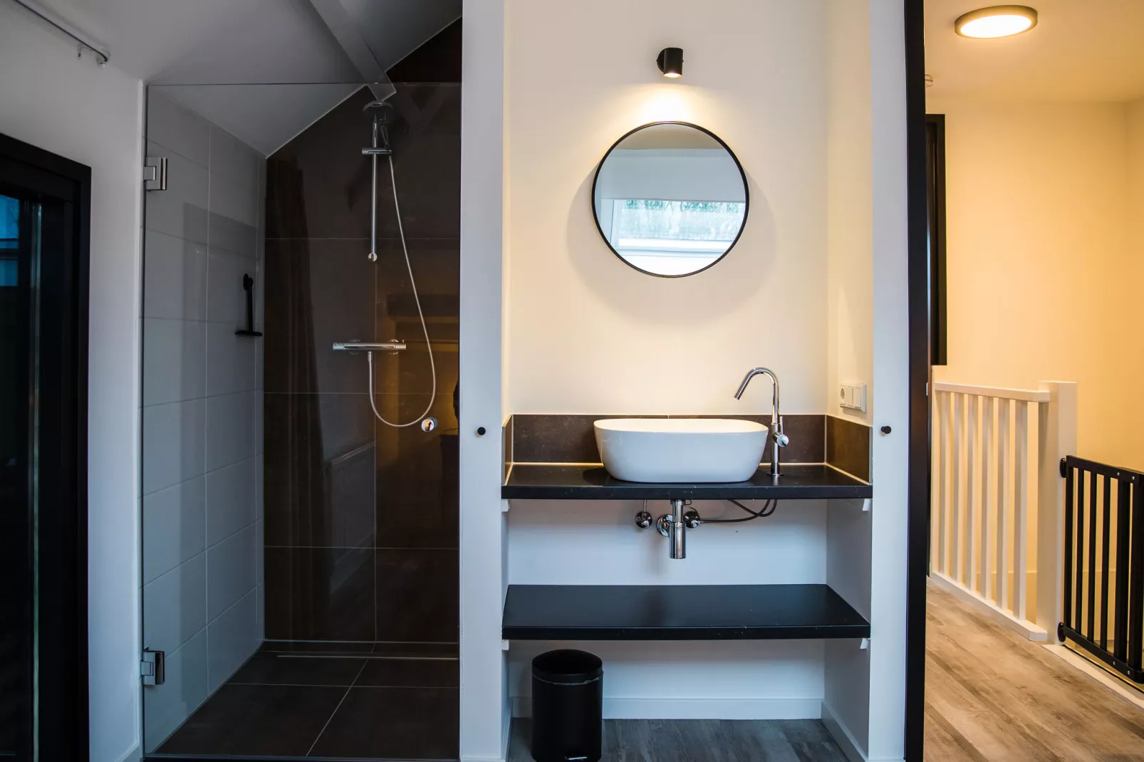 Oranjezon app 4p-Bathroom