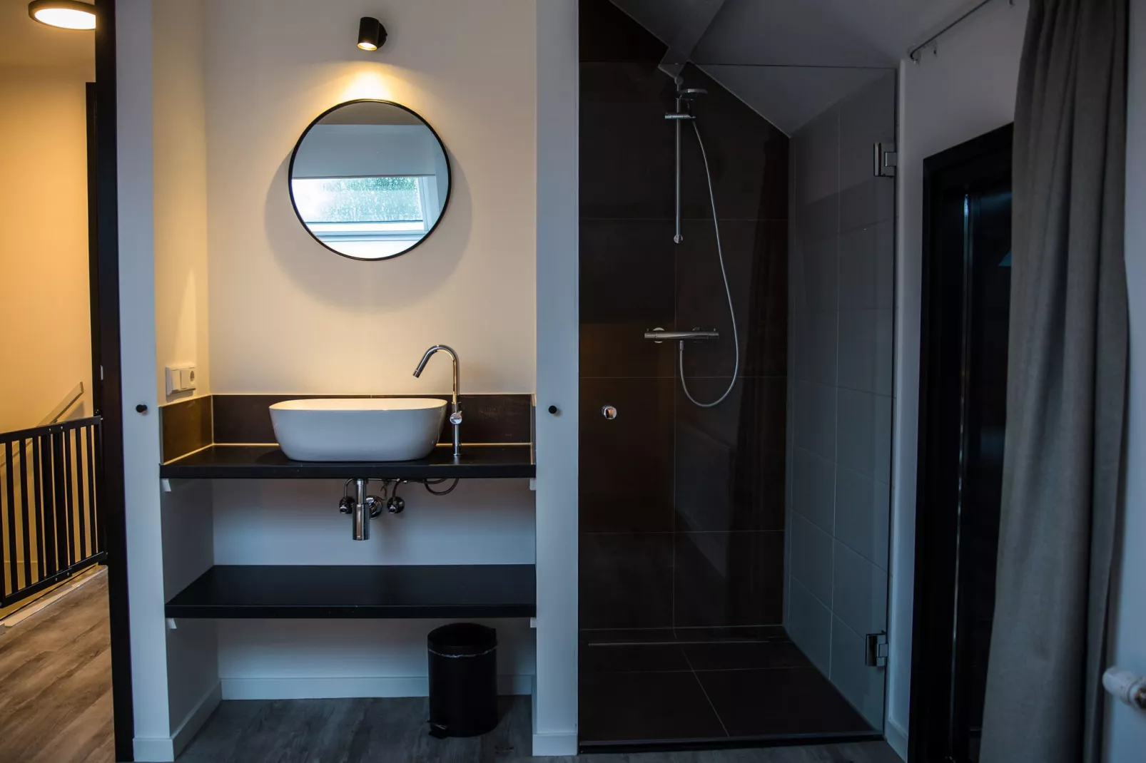 Oranjezon app 4p-Bathroom