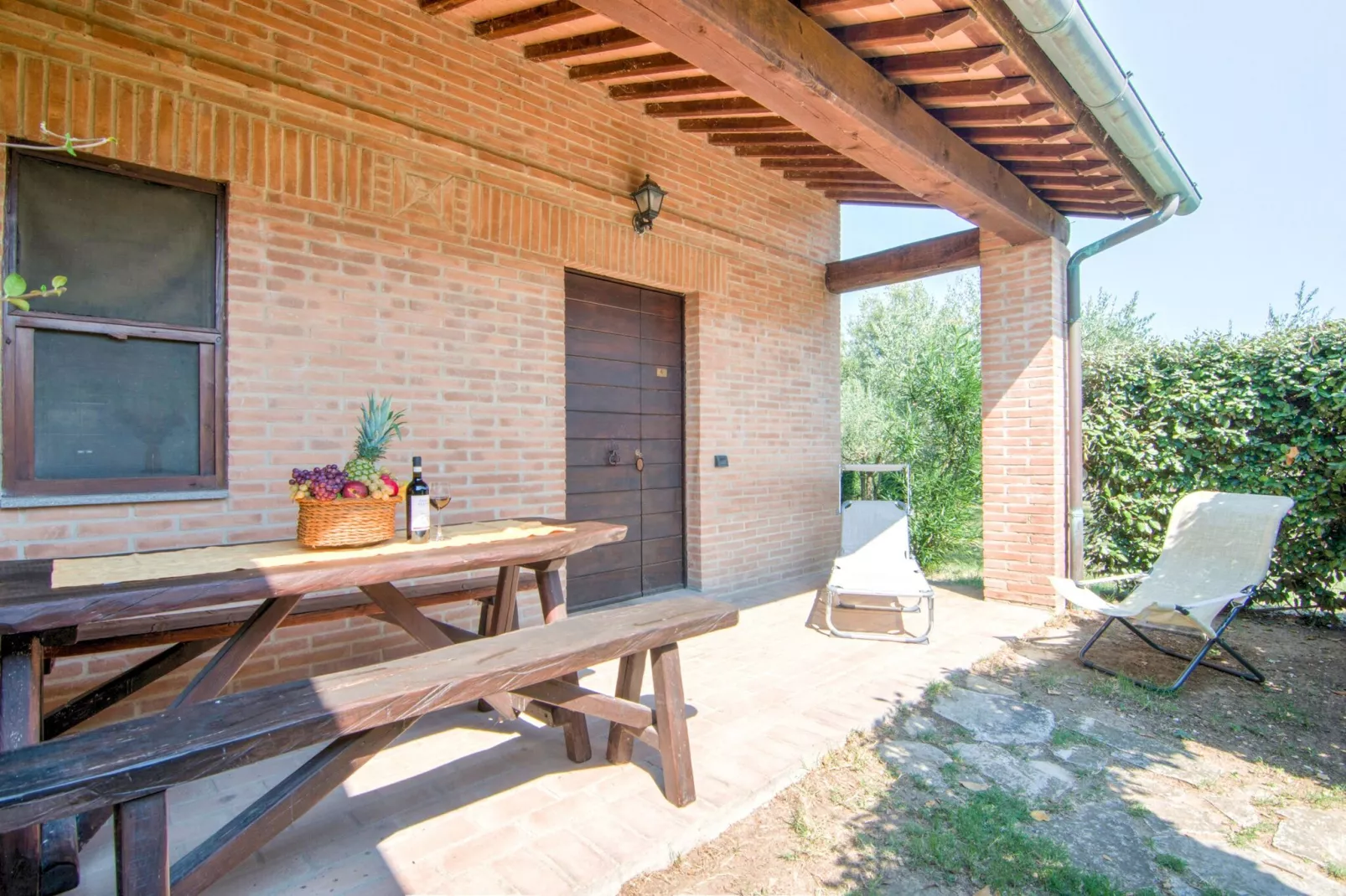 Lacaioli-Terrace balcony