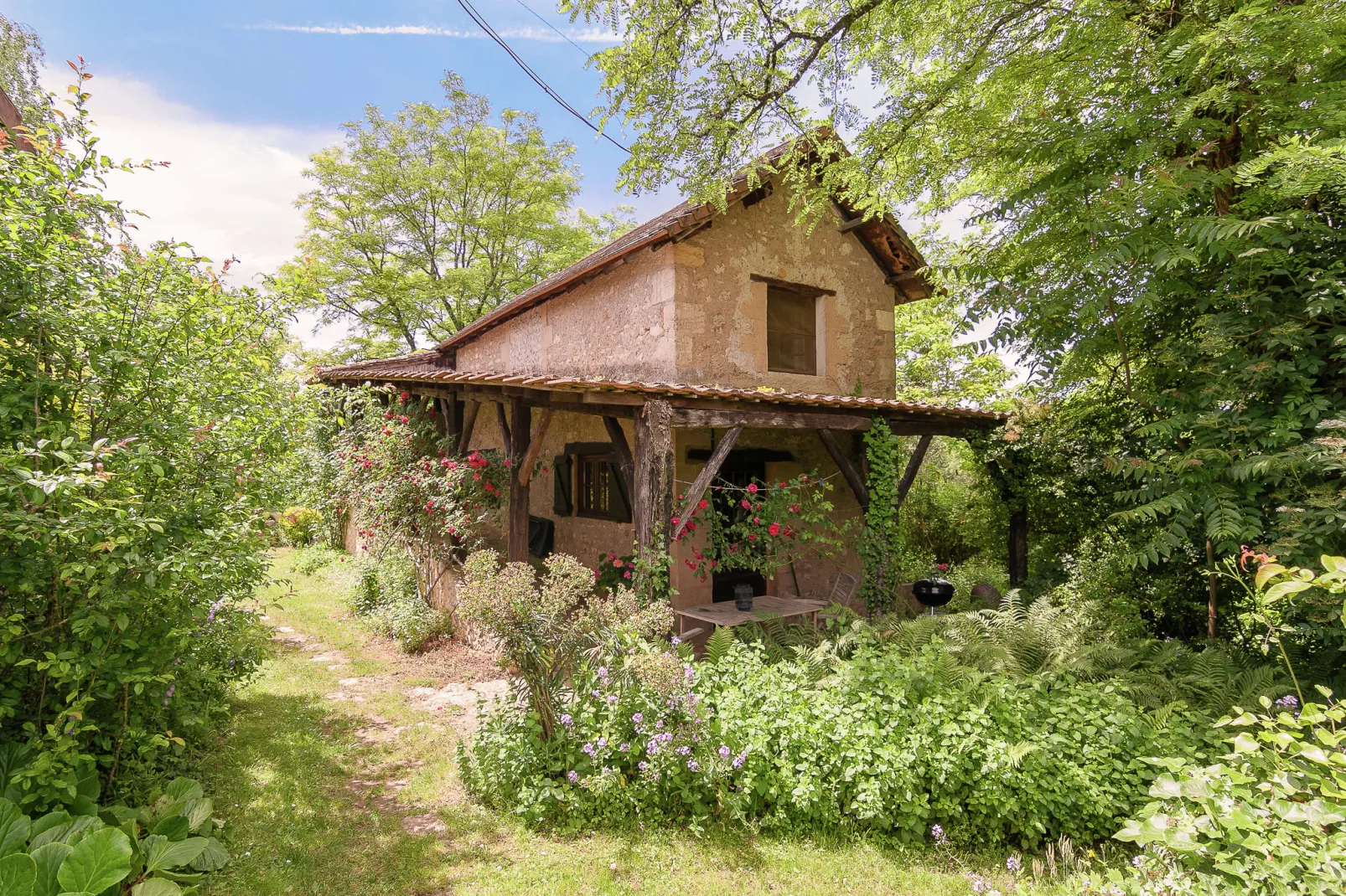 Domaine de la Borderie-Exterior summer