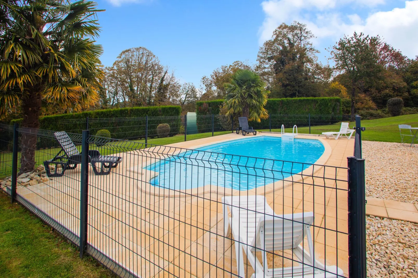 Maison de vacances Les Eyzies de Tayac-Pool