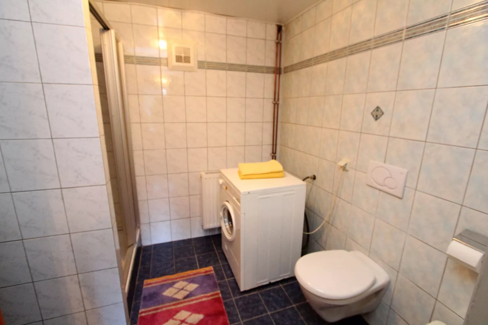 Brentlhütte-Bathroom
